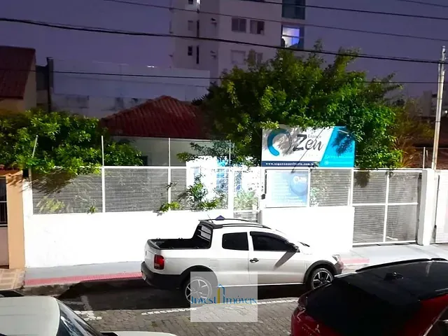 Casa 4 quartos e 2 banheiros, para alugar, no bairro Jardim Camburi em Vitória