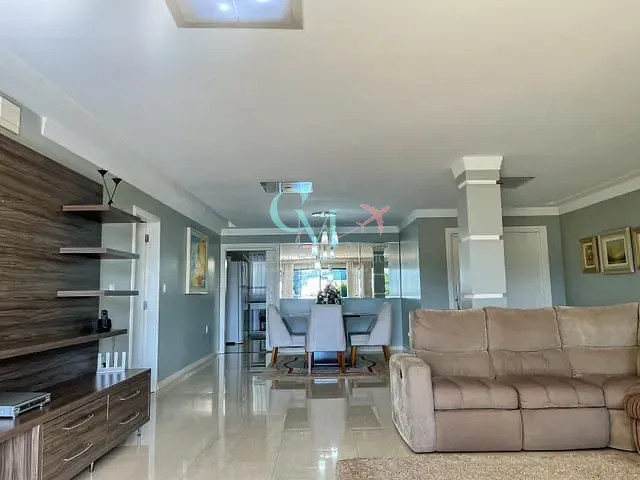Casa com 480m² 4 quartos e 4 banheiros, à venda, no bairro Bortolon em Xanxerê