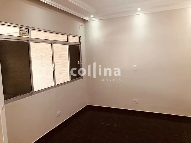 Casa com 227m² 3 quartos e 3 banheiros, à venda, no bairro Jardim Yaya em Carapicuíba