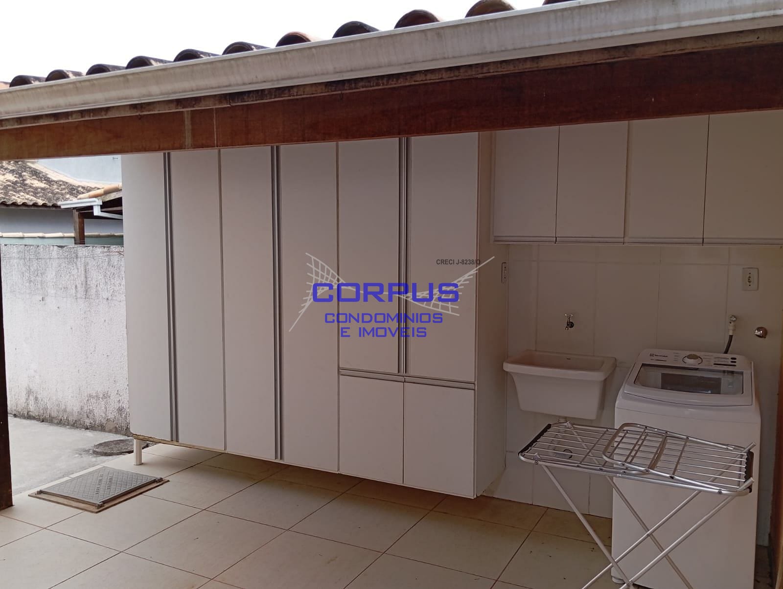 Casa à venda com 3 quartos, 364m² - Foto 10