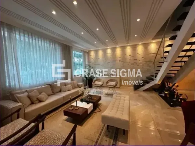 Casa com 500m² 5 quartos e 7 banheiros, à venda, no bairro Grajaú em Rio de Janeiro