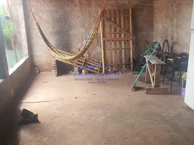 Casa 2 quartos e 1 banheiro, à venda ou para alugar, no bairro GONZAGA em Cambará
