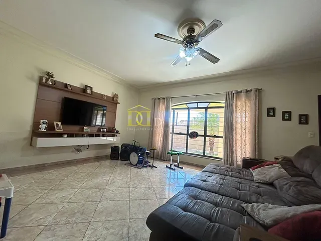 Casa 3 quartos e 3 banheiros, à venda, no bairro Jardim Julita em Porto Feliz