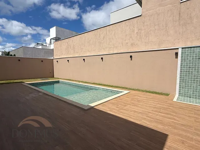 Casa com 450m² 4 quartos e 5 banheiros, à venda, no bairro Condomínio Lagoa Silvana - Parques do Vale em Caratinga