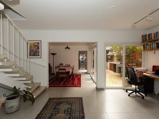 Foto do Casa - Casa para locação 3 dormitórios 1 suíte 1 vaga no Jardim Paulistano próximo à Gabriel Monteiro da Silva | eHG Imóveis