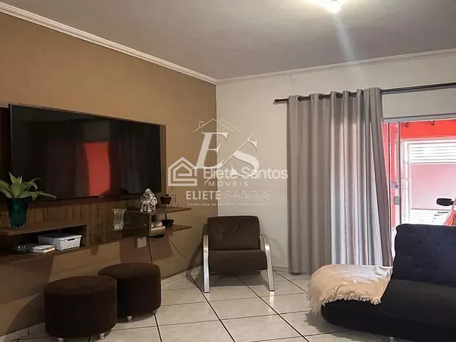 Casa com 150m² 1 quarto e 1 banheiro, à venda, no bairro Jardim Mirandola em Americana