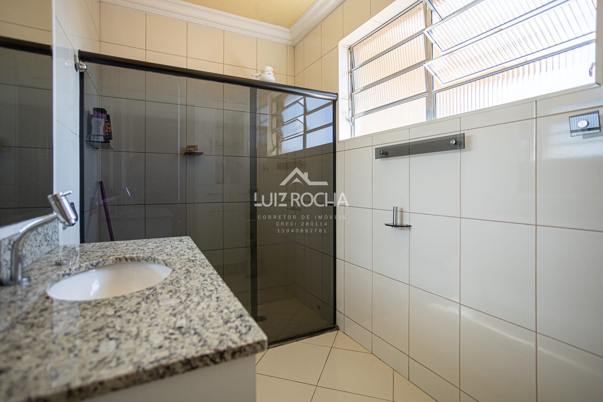 Casa à venda com 3 quartos, 257m² - Foto 18