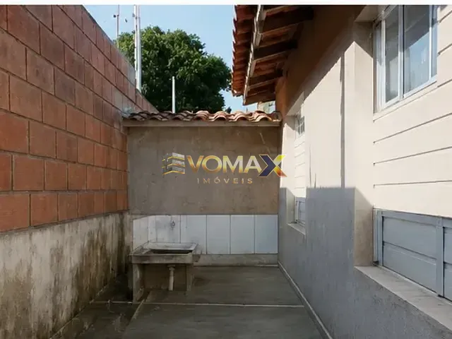 Casa 2 quartos e 1 banheiro, à venda, no bairro Jardim das Flores em Itapetininga