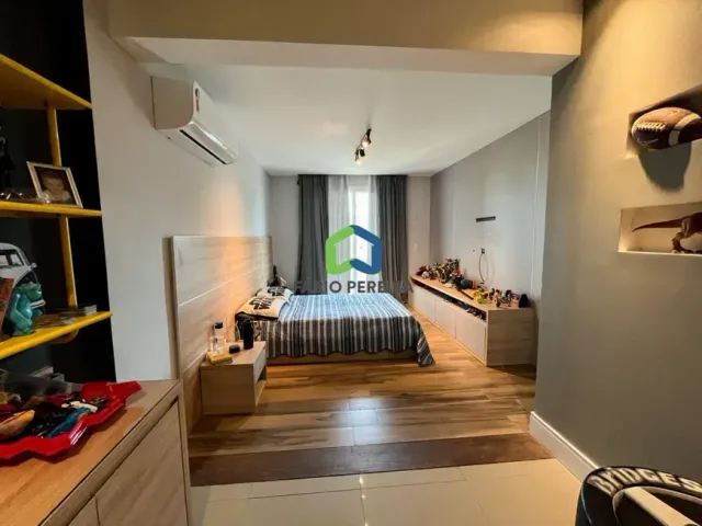 Casa com 600m² 4 quartos e 6 banheiros, à venda, no bairro Barra da Tijuca em Rio de Janeiro