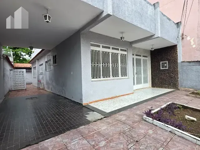 Casa 3 quartos e 2 banheiros, à venda, no bairro Caonze em Nova Iguaçu