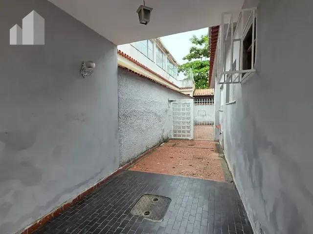 Casa 3 quartos e 2 banheiros, à venda, no bairro Caonze em Nova Iguaçu