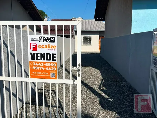 Casa 2 quartos e 1 banheiro, à venda, no bairro PRAIA DAS PALMEIRAS em Itapoá