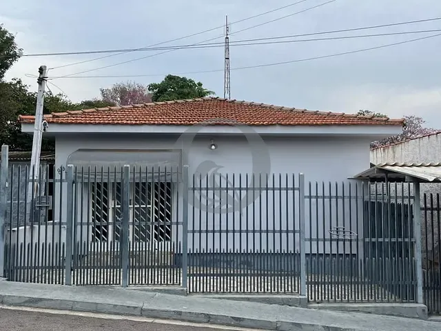 Casa com 259m² 2 quartos e 1 banheiro, à venda, no bairro Centro em Laranjal Paulista