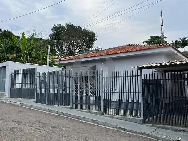 Casa com 259m² 2 quartos e 1 banheiro, à venda, no bairro Centro em Laranjal Paulista