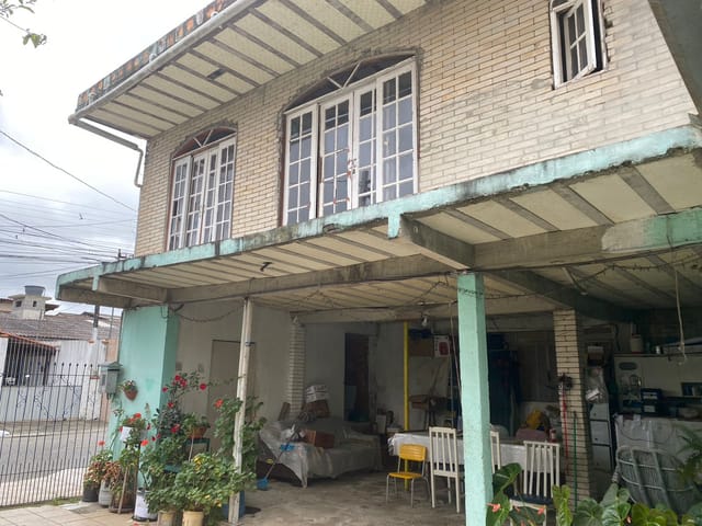 Casa com 200m² 3 quartos e 2 banheiros, à venda, no bairro Cidade Nova em Itajaí