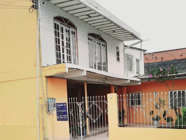 Casa com 200m² 3 quartos e 2 banheiros, à venda, no bairro Cidade Nova em Itajaí