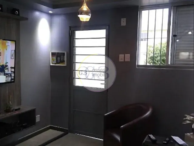 Casa 2 quartos e 1 banheiro, à venda, no bairro Areal em Pelotas