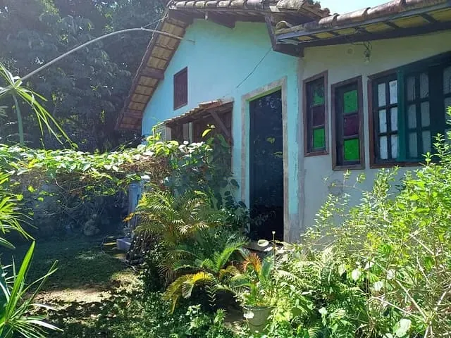 Casa com 360m² 3 quartos e 2 banheiros, à venda ou para alugar, no bairro Itaipuaçu em Maricá