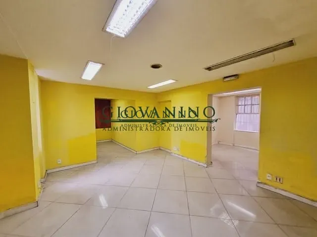 Casa com 221m², para alugar, no bairro Jardim Botânico em Rio de Janeiro