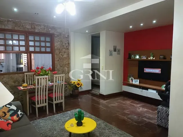 Casa à venda, no bairro Taquara em Rio de Janeiro