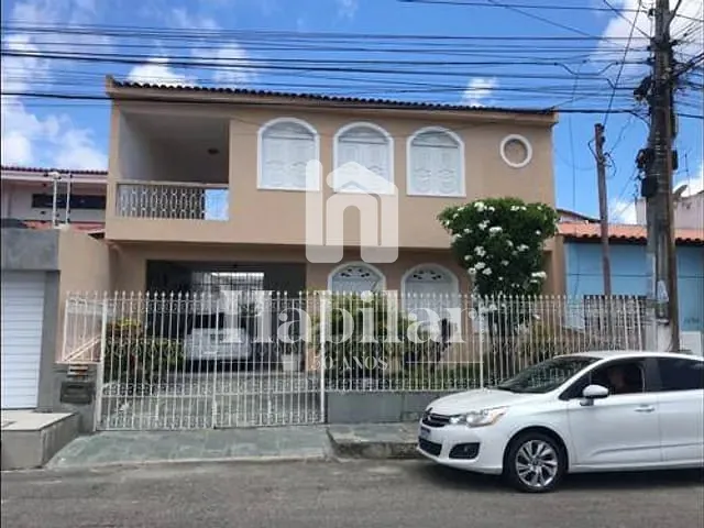 Casa com 400m² 3 quartos e 5 banheiros, à venda, no bairro São José em Aracaju