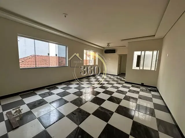 Casa com 280m², para alugar, no bairro Vila Regente Feijó em São Paulo