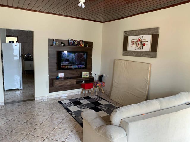 Casa com 300m² 2 quartos e 1 banheiro, à venda, no bairro Cariobinha em Americana