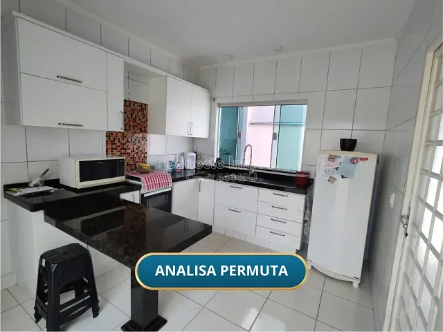 Casa com 250m² 2 quartos e 2 banheiros, à venda, no bairro Nova Jaguariúna III em Jaguariúna