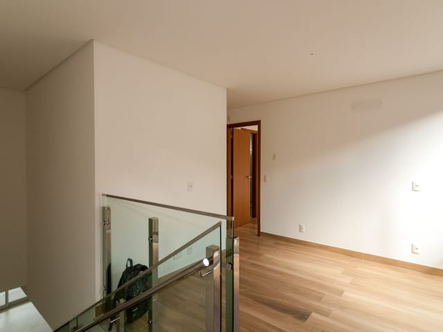 Casa com 345m² 5 quartos e 7 banheiros, à venda, no bairro Mata da Praia em Vitória