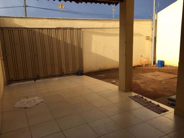 Casa com 180m² 2 quartos e 2 banheiros, à venda, no bairro Residencial Center Ville em Goiânia