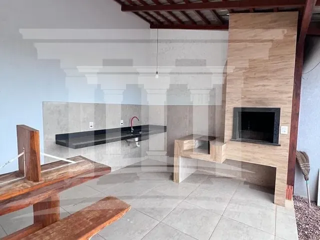 Casa com 300m² 3 quartos e 2 banheiros, à venda, no bairro Residencial Boungainvile em Sinop