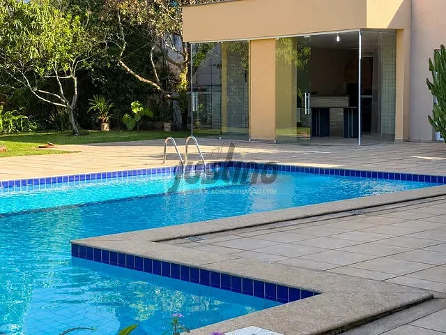 Casa com 1390m² 4 quartos e 2 banheiros, à venda, no bairro Centro em Itanhaém