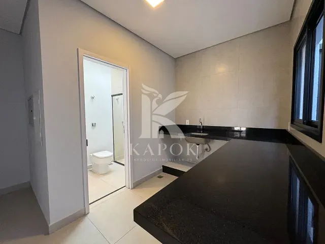 Casa 3 quartos e 4 banheiros, à venda, no bairro Zona Predominantemente Residencial Dois ( ZPR 2) em Nova Odessa