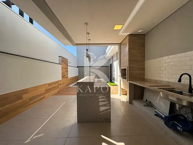 Casa 3 quartos e 4 banheiros, à venda, no bairro Zona Predominantemente Residencial Dois ( ZPR 2) em Nova Odessa