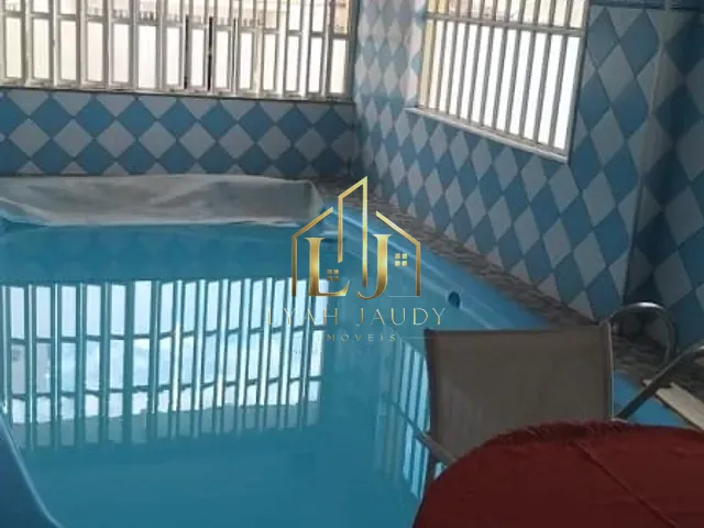 Casa com 382m² 3 quartos e 6 banheiros, à venda, no bairro JARDIM TROPICAL em Cuiabá