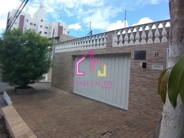 Casa com 382m² 3 quartos e 6 banheiros, à venda, no bairro JARDIM TROPICAL em Cuiabá