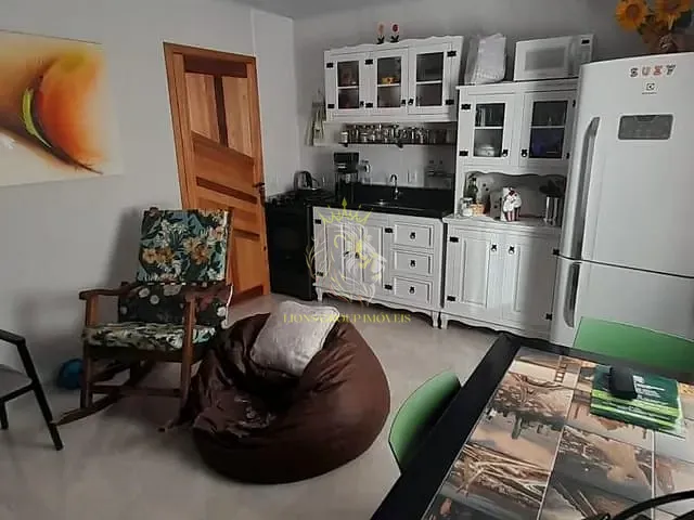Casa 2 quartos e 1 banheiro, à venda, no bairro Rio Pequeno em Camboriú