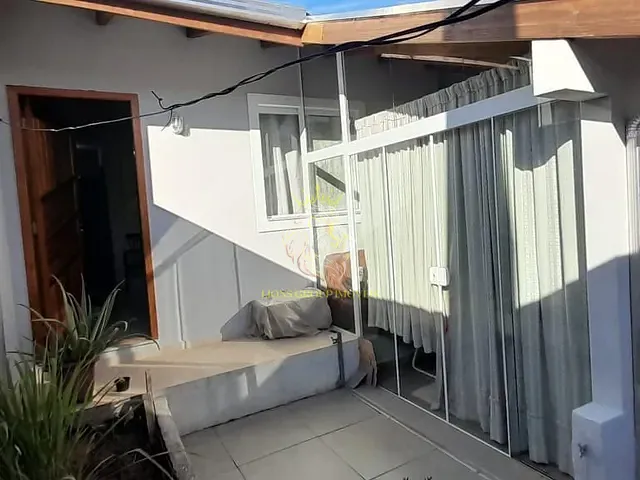 Casa 2 quartos e 1 banheiro, à venda, no bairro Rio Pequeno em Camboriú