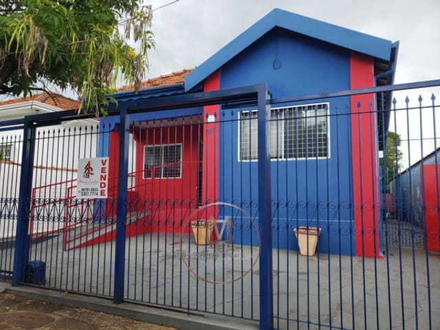 Casa com 537m² 3 quartos e 2 banheiros, à venda, no bairro Centro em Araraquara
