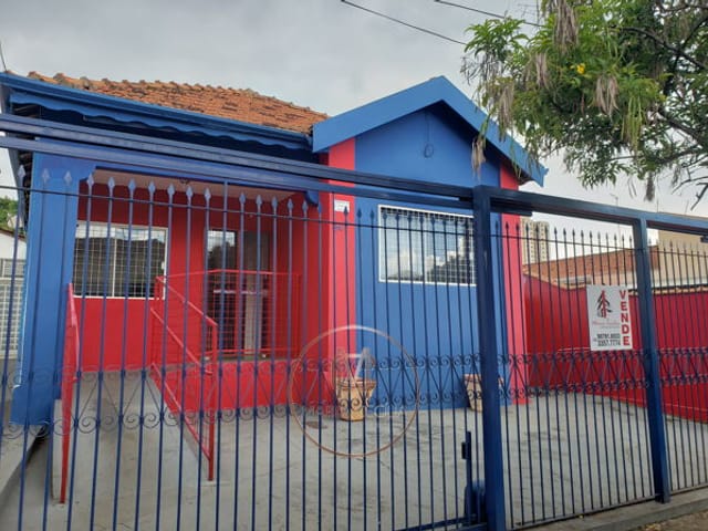 Casa com 537m² 3 quartos e 2 banheiros, à venda, no bairro Centro em Araraquara