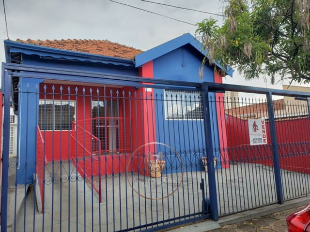 Casa com 537m² 3 quartos e 2 banheiros, à venda, no bairro Centro em Araraquara