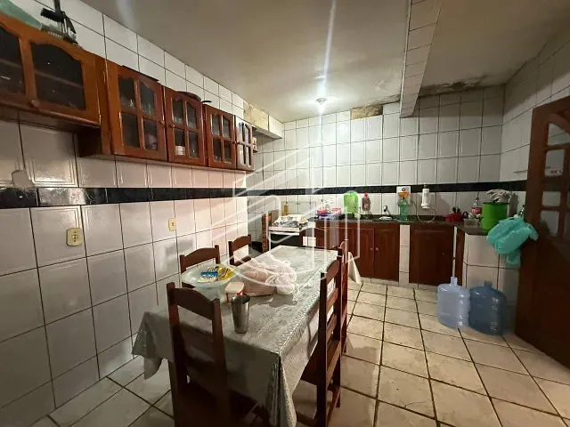 Casa 2 quartos e 2 banheiros, à venda, no bairro Parque Verde em Belém