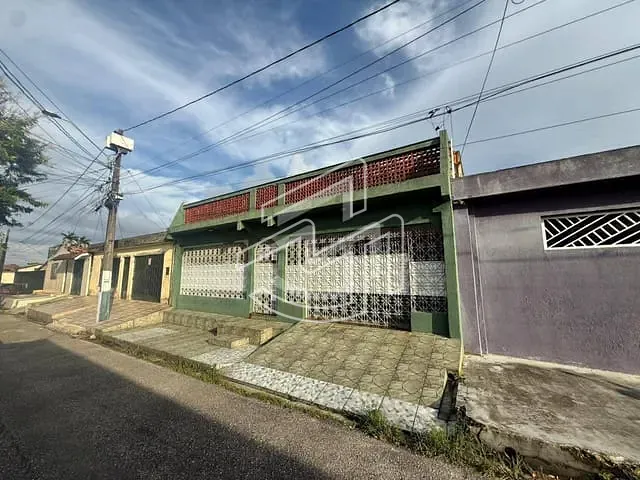 Casa 2 quartos e 2 banheiros, à venda, no bairro Parque Verde em Belém