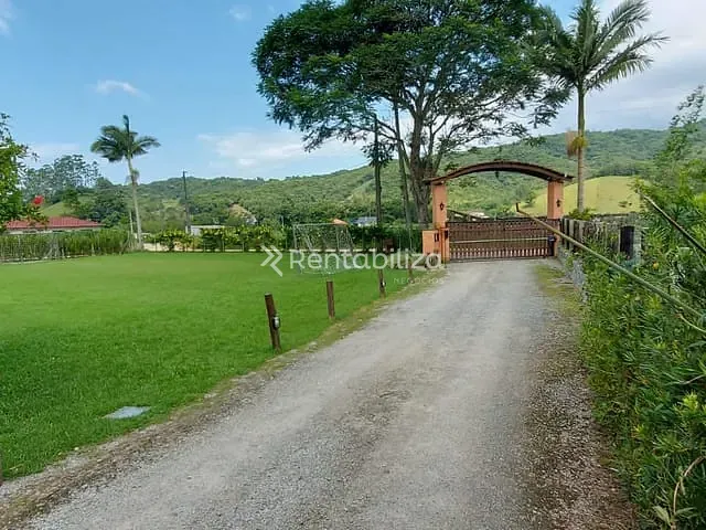 Casa com 1158m² 3 quartos e 3 banheiros, à venda, no bairro São João em Santo Amaro da Imperatriz