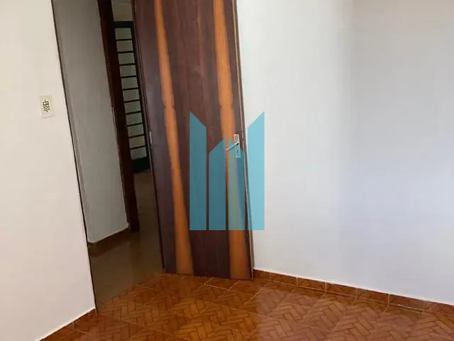 Casa com 244m² 2 quartos e 1 banheiro, à venda, no bairro Conjunto Habitacional Pedro Afonso Junqueira em Poços de Caldas