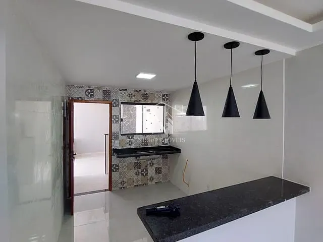 Casa com 70m² 2 quartos e 1 banheiro, à venda, no bairro Jardim Atlântico Leste (Itaipuaçu) em Maricá