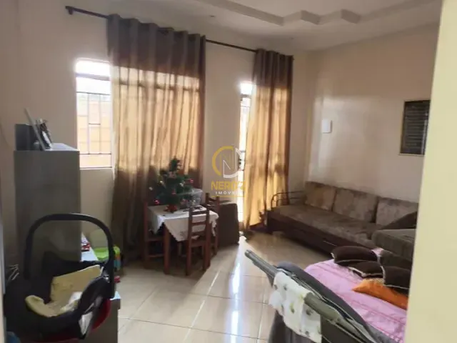 Casa 3 quartos e 2 banheiros, à venda, no bairro Canaã em Dom Cavati