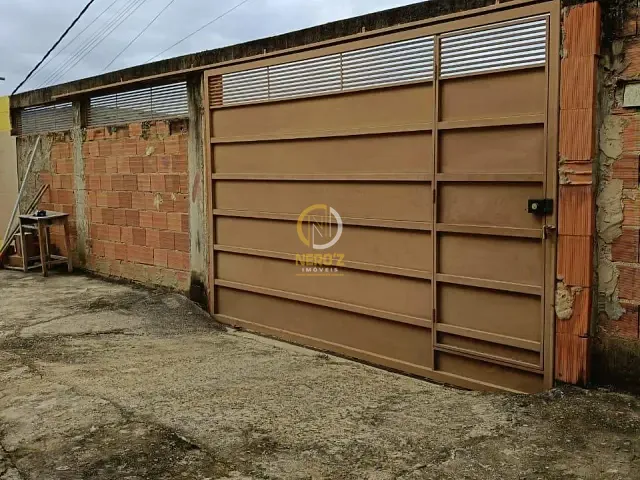 Casa 3 quartos e 2 banheiros, à venda, no bairro Canaã em Dom Cavati