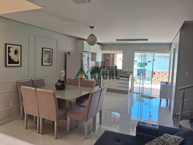 Casa com 137m² 3 quartos e 1 banheiro, à venda, no bairro Jardim San Diego em Londrina