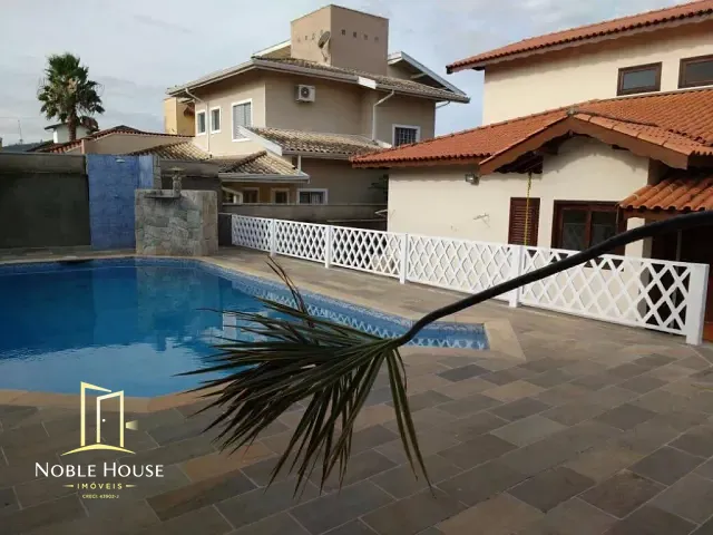 Casa com 450m² 4 quartos e 5 banheiros, para alugar, no bairro Villaggio Capríccio em Louveira